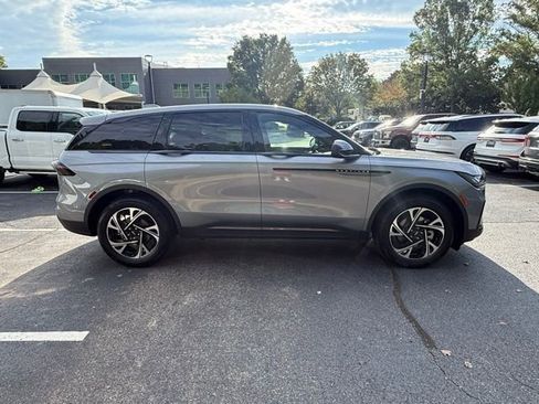 New 2025 Lincoln Nautilus Premier w/ Jet Appearance Package image 15