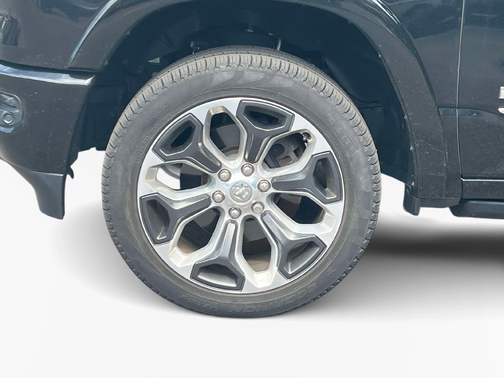 Used 2022 RAM 1500 Limited w/ Body Color Bumper Group AWD/4WD image 10