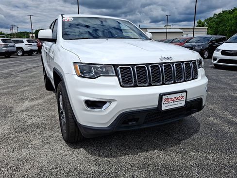 Used 2020 Jeep Grand Cherokee Laredo w/ Quick Order Package 2BN North AWD/4WD image 3