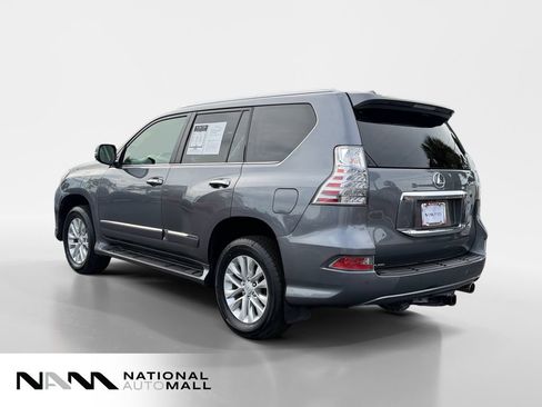 Used 2017 Lexus GX 460 Premium AWD/4WD image 3