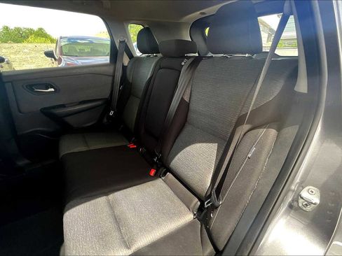 Used 2021 Nissan Rogue SV FWD image 19