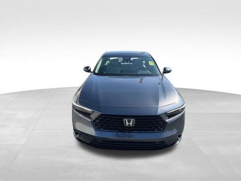 Used 2025 Honda Accord EX-L image 2