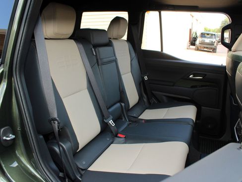 Used 2026 Lexus GX 550 image 14