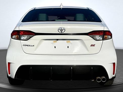Used 2025 Toyota Corolla SE FWD image 6