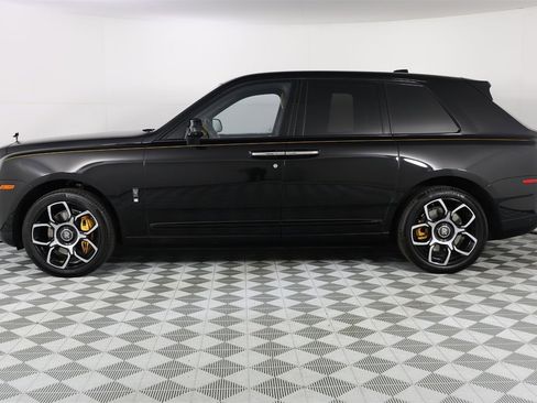 Certified 2023 Rolls-Royce Cullinan Black Badge w/ Driver's Package image 2