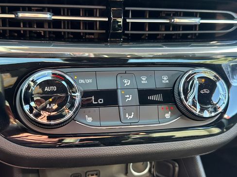 New 2026 Buick Envista Sport Touring w/ Convenience I Package FWD image 19