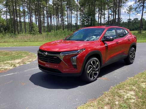New 2026 Chevrolet Trax RS w/ Driver Confidence Package FWD image 1