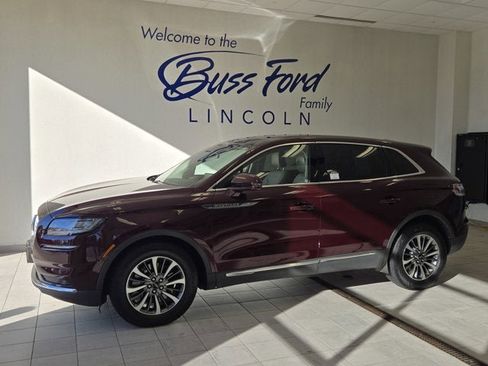 Used 2022 Lincoln Nautilus Reserve image 1