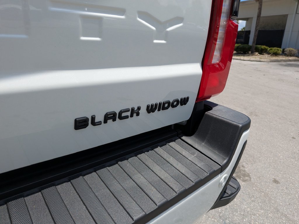 New 2026 Ford F250 Lariat w/ Black Appearance Package AWD/4WD image 17