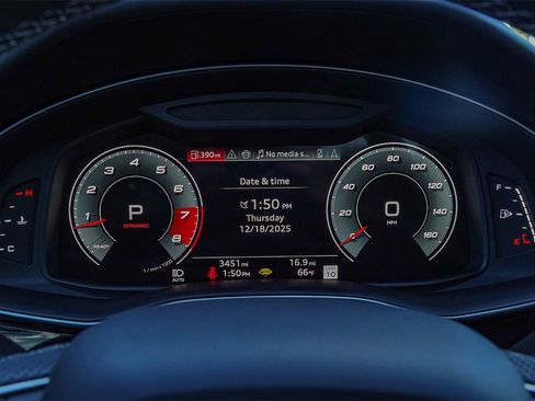 Used 2024 Audi SQ8 Prestige image 24