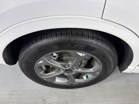 Used 2023 Ford Escape ST-Line FWD image 10