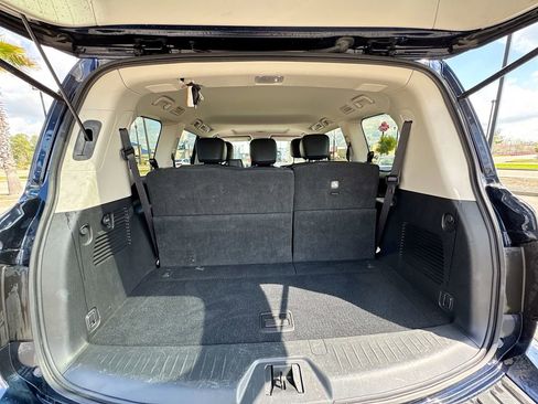 Used 2024 Nissan Armada SL image 31