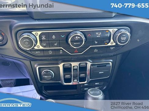Used 2022 Jeep Wrangler Unlimited Sport AWD/4WD image 17