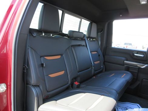 Certified 2020 GMC Sierra 2500 AT4 w/ AT4 Premium Package AWD/4WD image 26