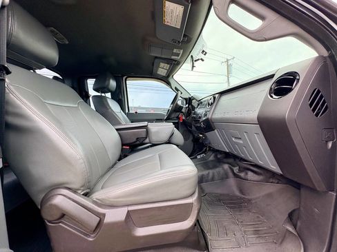 Used 2016 Ford F250 XL w/ Power Equipment Group AWD/4WD image 24