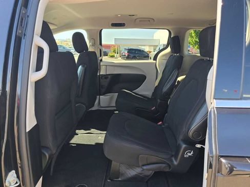 Used 2023 Chrysler Voyager LX FWD image 16