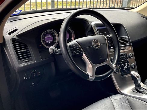 Used 2013 Volvo XC60 3.2 Premier image 17