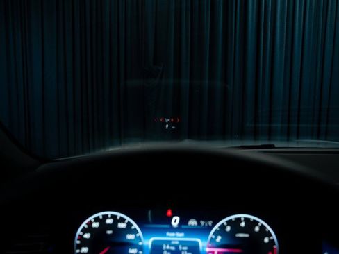 New 2026 Mercedes-Benz GLS 580 4MATIC image 18