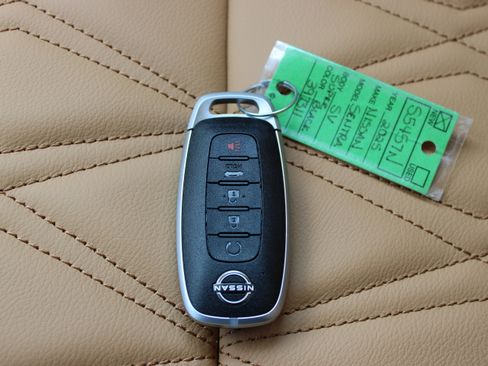 New 2025 Nissan Sentra SV w/ SV Premium Package image 34