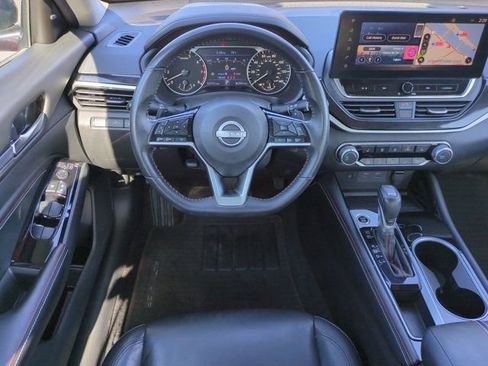 Certified 2023 Nissan Altima 2.5 SR w/ SR Premium Package FWD image 15