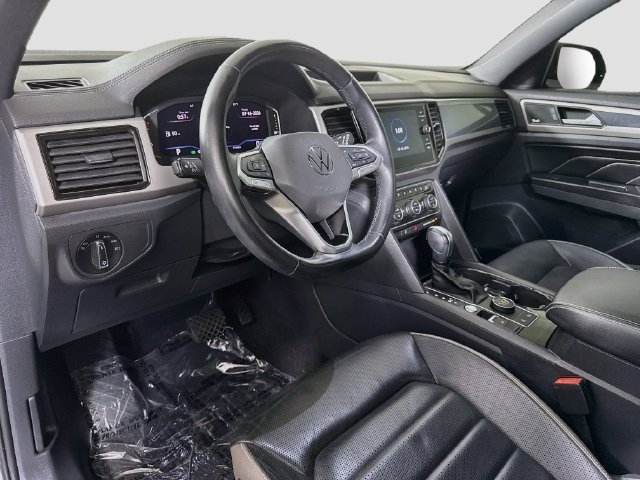 Used 2020 Volkswagen Atlas Cross Sport SEL Premium AWD/4WD image 22