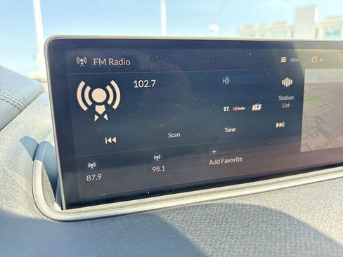 Used 2023 Acura MDX SH-AWD w/ Advance Package image 16