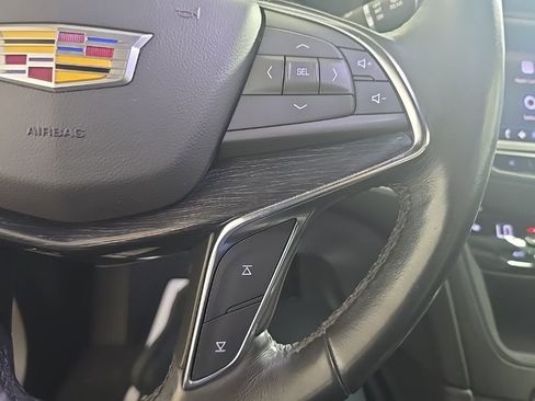 Used 2020 Cadillac XT5 Premium Luxury image 12