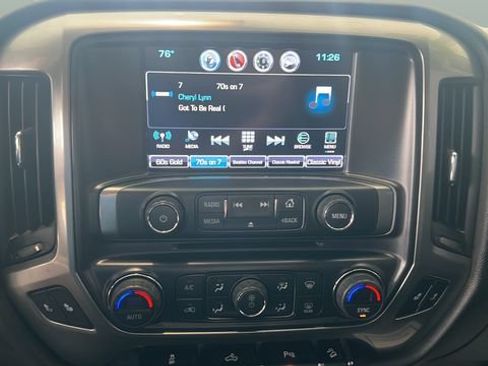 Used 2018 Chevrolet Silverado 1500 LT w/ Midnight Edition AWD/4WD image 13