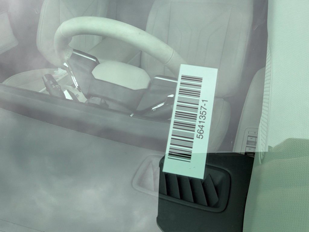 Used 2025 Hyundai Santa Fe SEL FWD image 5