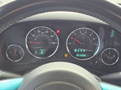 Used 2017 Jeep Wrangler Unlimited Sport w/ Connectivity Group image 22