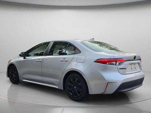 Used 2023 Toyota Corolla LE FWD image 6