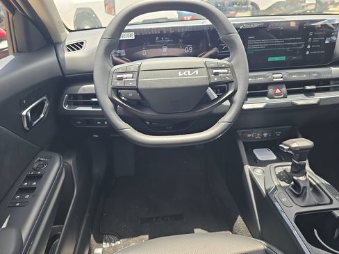 New 2026 Kia K4 EX FWD image 13