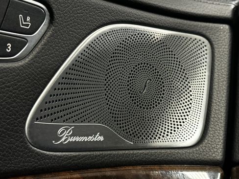 Used 2017 Mercedes-Benz S 550 Sedan image 30