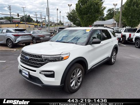 Used 2023 Ford Explorer XLT w/ Equipment Group 202A AWD/4WD image 1