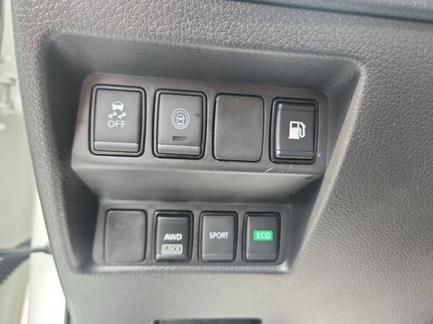 Used 2019 Nissan Rogue S w/ Special Edition Package AWD/4WD image 22