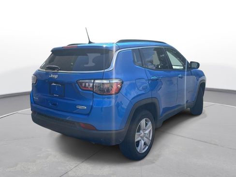 Used 2022 Jeep Compass Latitude AWD/4WD image 6