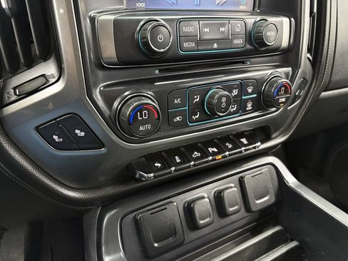Used 2015 Chevrolet Silverado 2500 LTZ AWD/4WD image 19