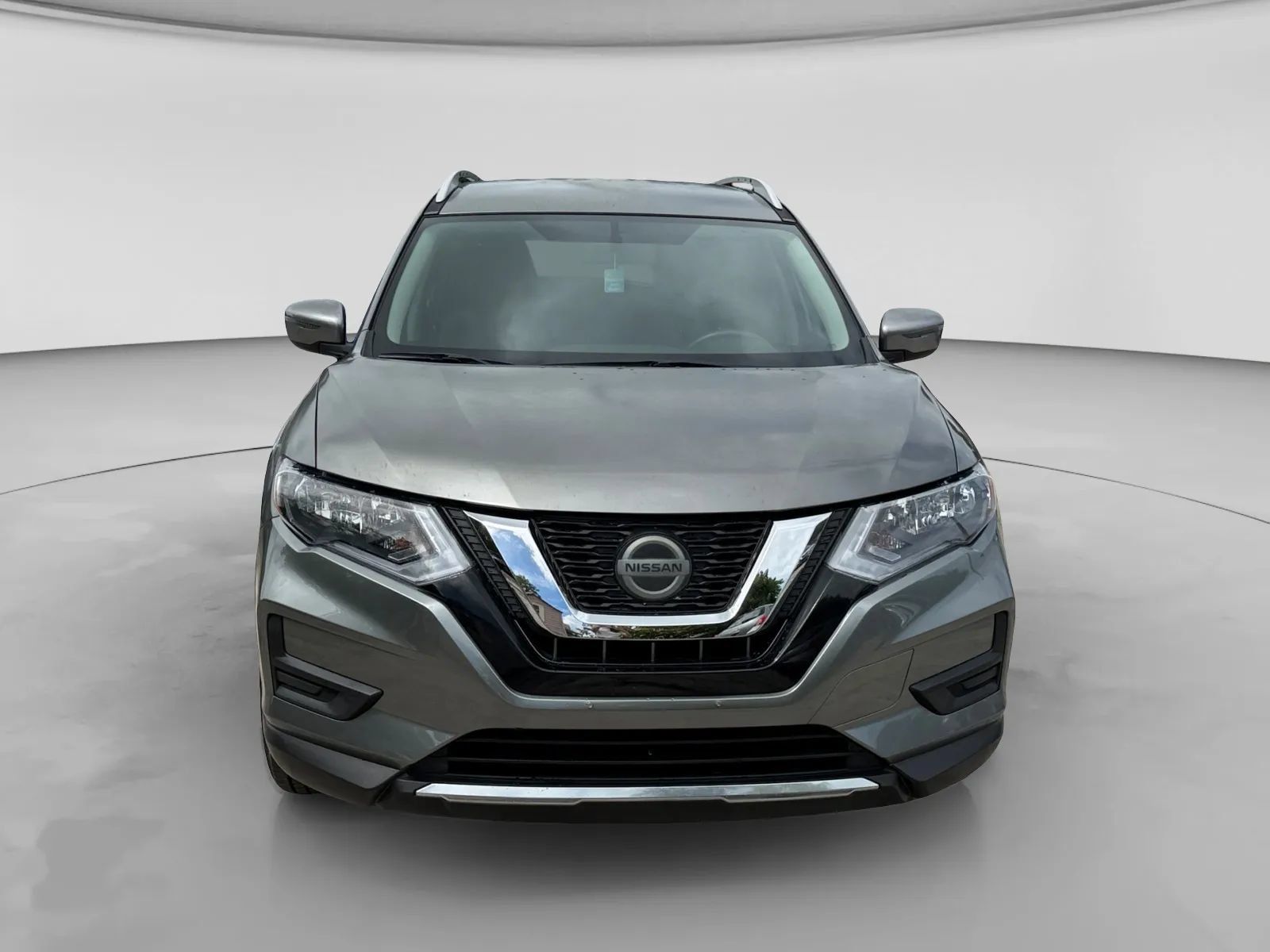 Used 2018 Nissan Rogue SV FWD image 8
