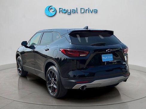 Used 2023 Chevrolet Blazer LT w/ Driver Confidence Package AWD/4WD image 4