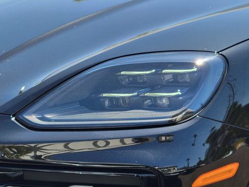 Certified 2025 Porsche Cayenne GTS AWD/4WD image 35