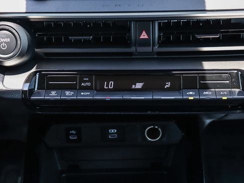 Used 2025 Toyota Prius LE FWD image 16