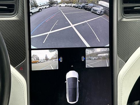Used 2018 Tesla Model X 100D image 23