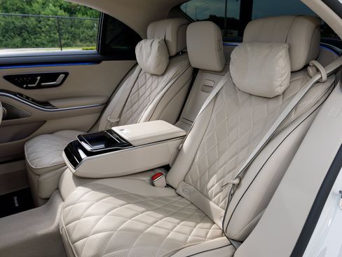 Used 2026 Mercedes-Benz S 580 4MATIC Sedan image 40