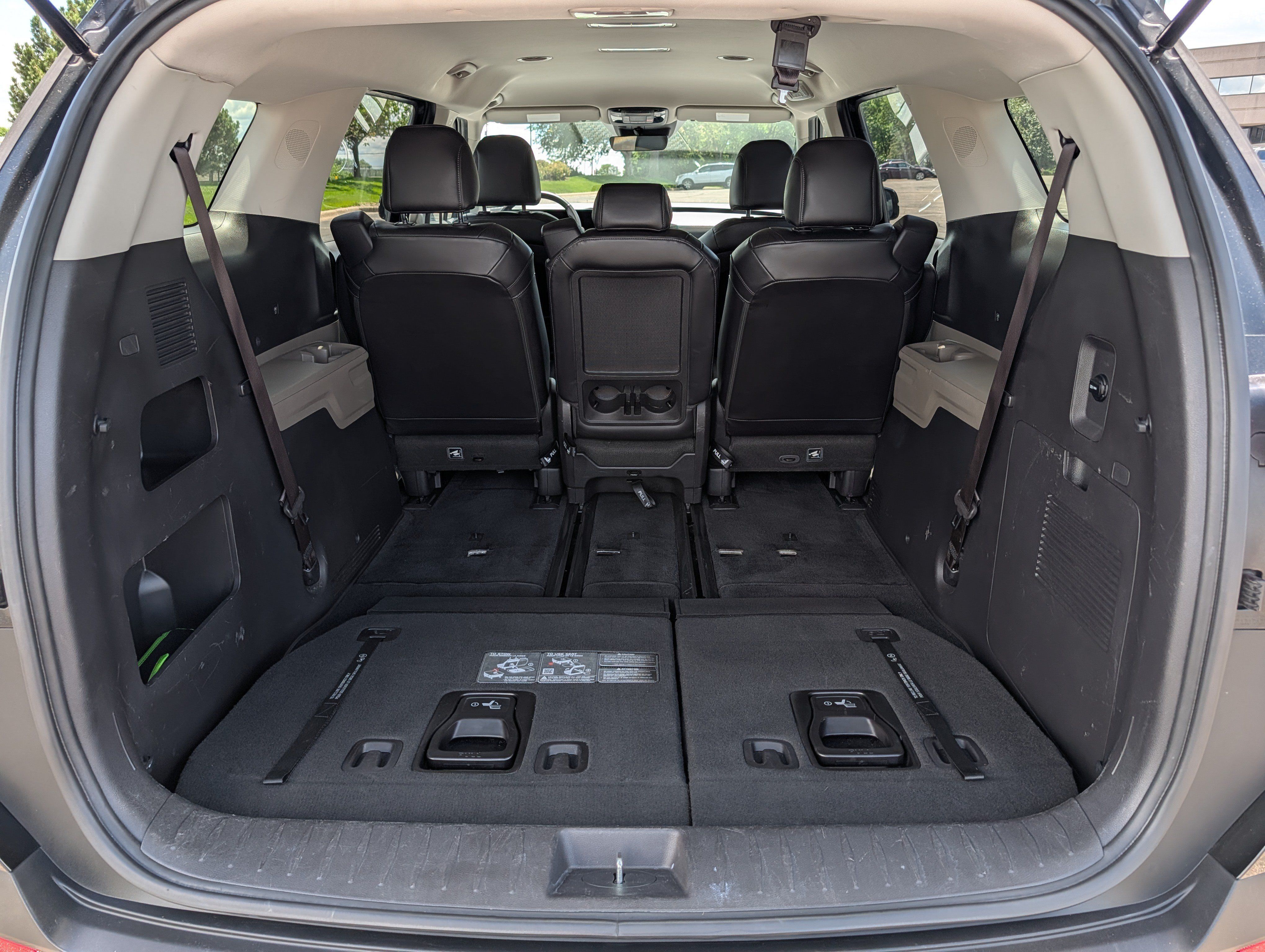 Certified 2025 Kia Carnival FWD image 18