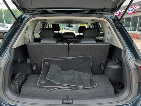 Used 2019 Volkswagen Tiguan SE w/ 3rd Row Seat Package AWD/4WD image 28