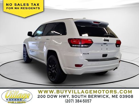 Used 2020 Jeep Grand Cherokee Altitude AWD/4WD image 4