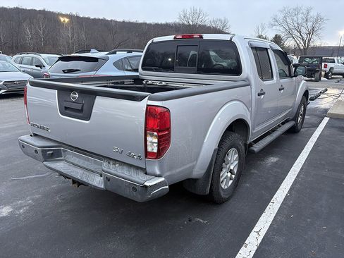 Used 2018 Nissan Frontier SV w/ Value Truck Package image 4