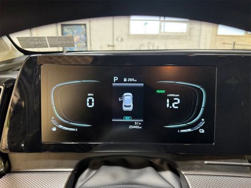 Certified 2023 Kia Sportage LX image 16