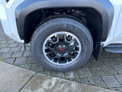 New 2026 Toyota 4Runner TRD Off-Road Premium image 10