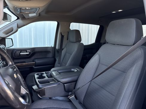 Used 2021 Chevrolet Silverado 1500 LT image 13